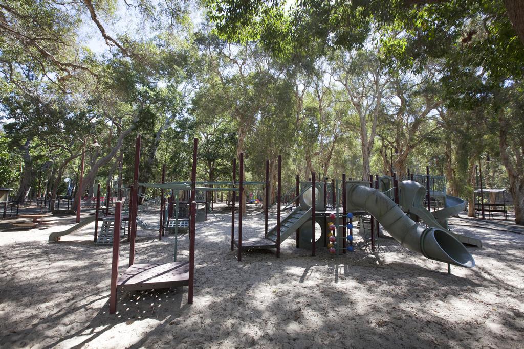 Couran Cove Resort South Stradbroke Island Exteriör bild